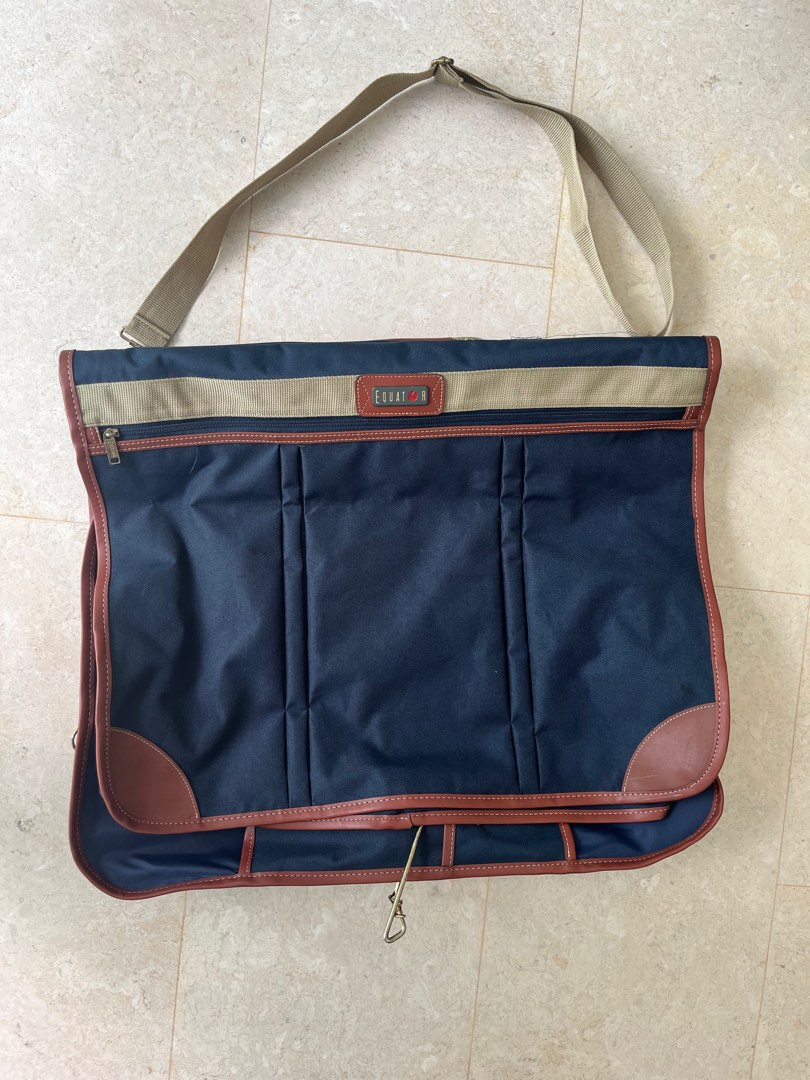 Multi coat/suit carrier, Men's Fashion, Coats, Jackets and Outerwear on