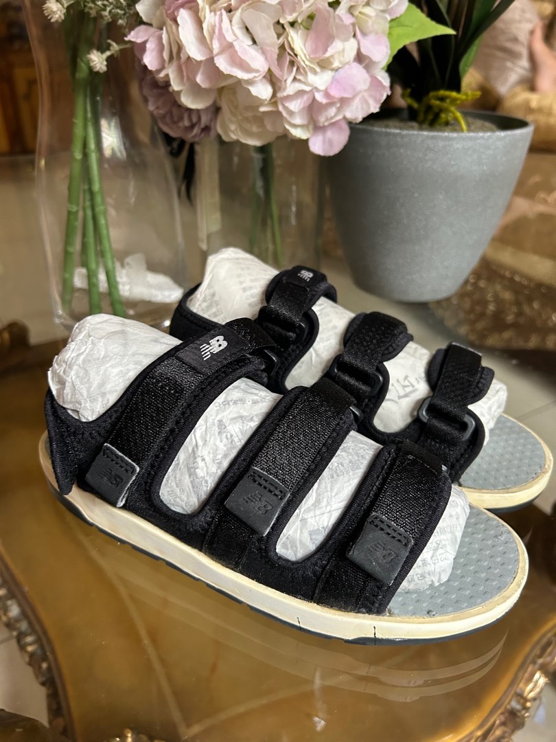 New balance caravan sandal original store Fesyen Wanita Sepatu