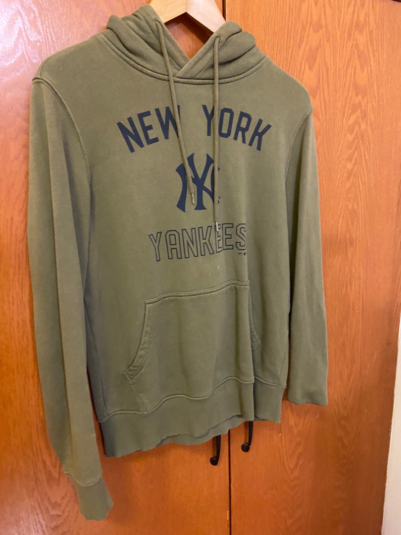 New york on sale yankees hoodie