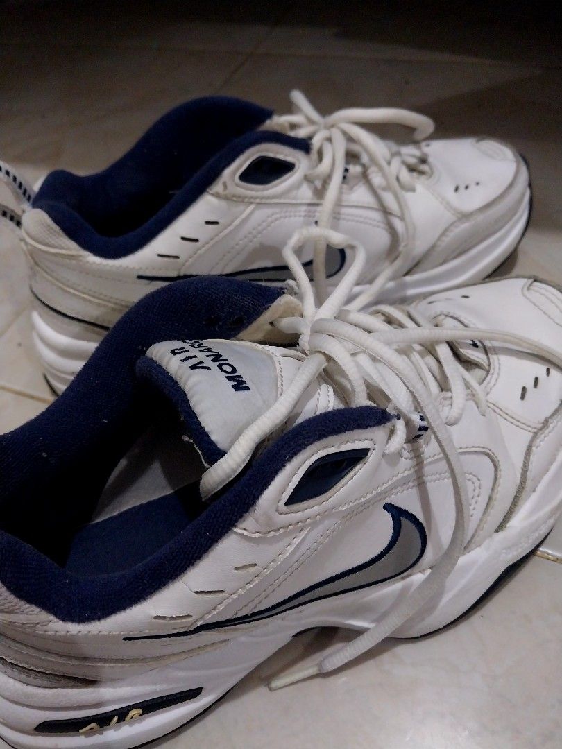 Nike air cheap monarch 38