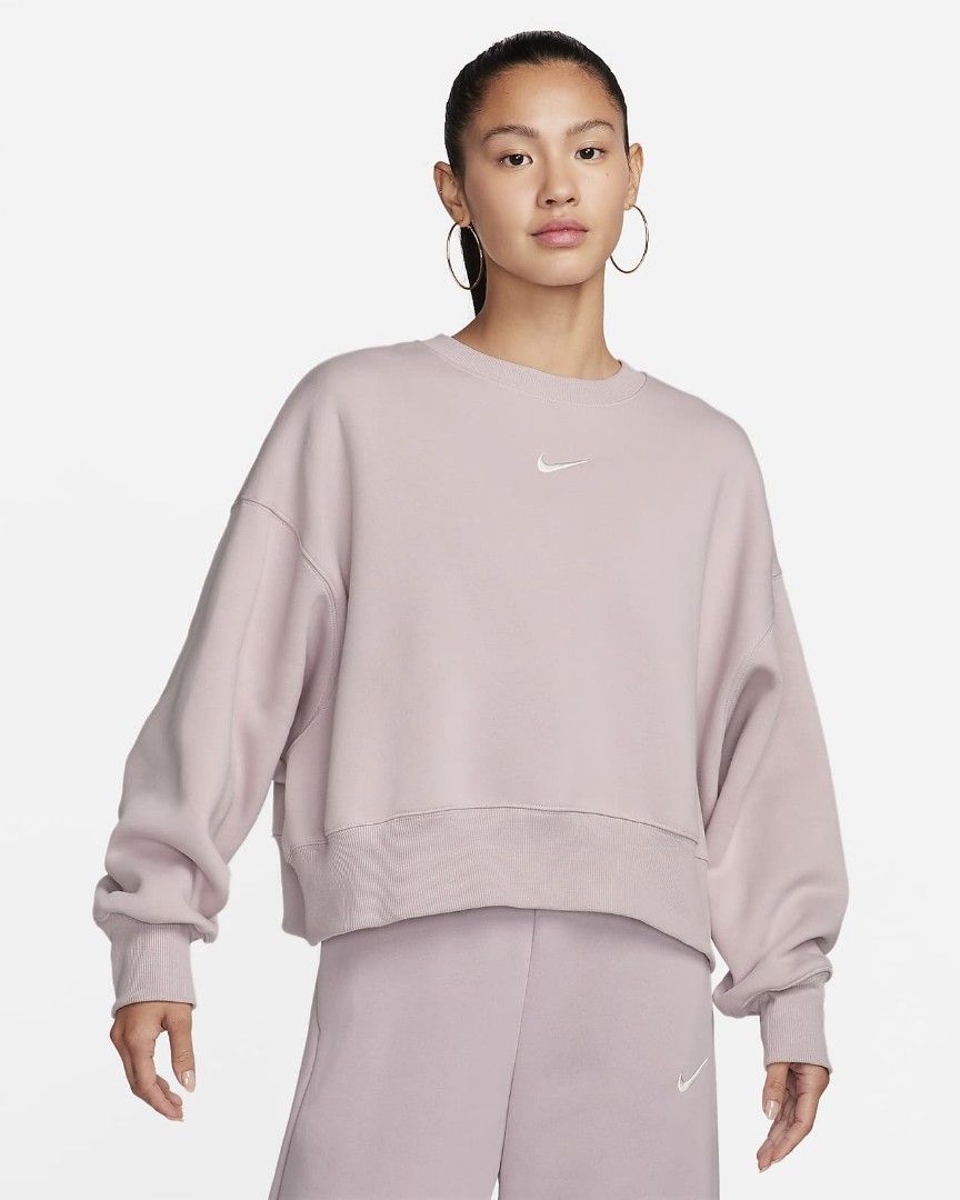 Nike oversized fleece sweat shirt pullover jumper Women s Fashion Tops Longsleeves on Carousell