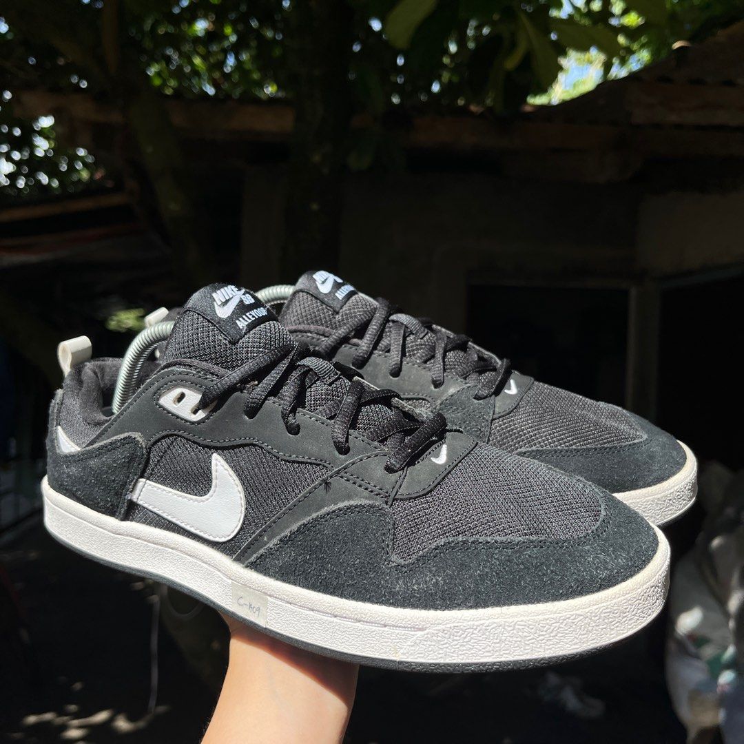 nike alleyoop black