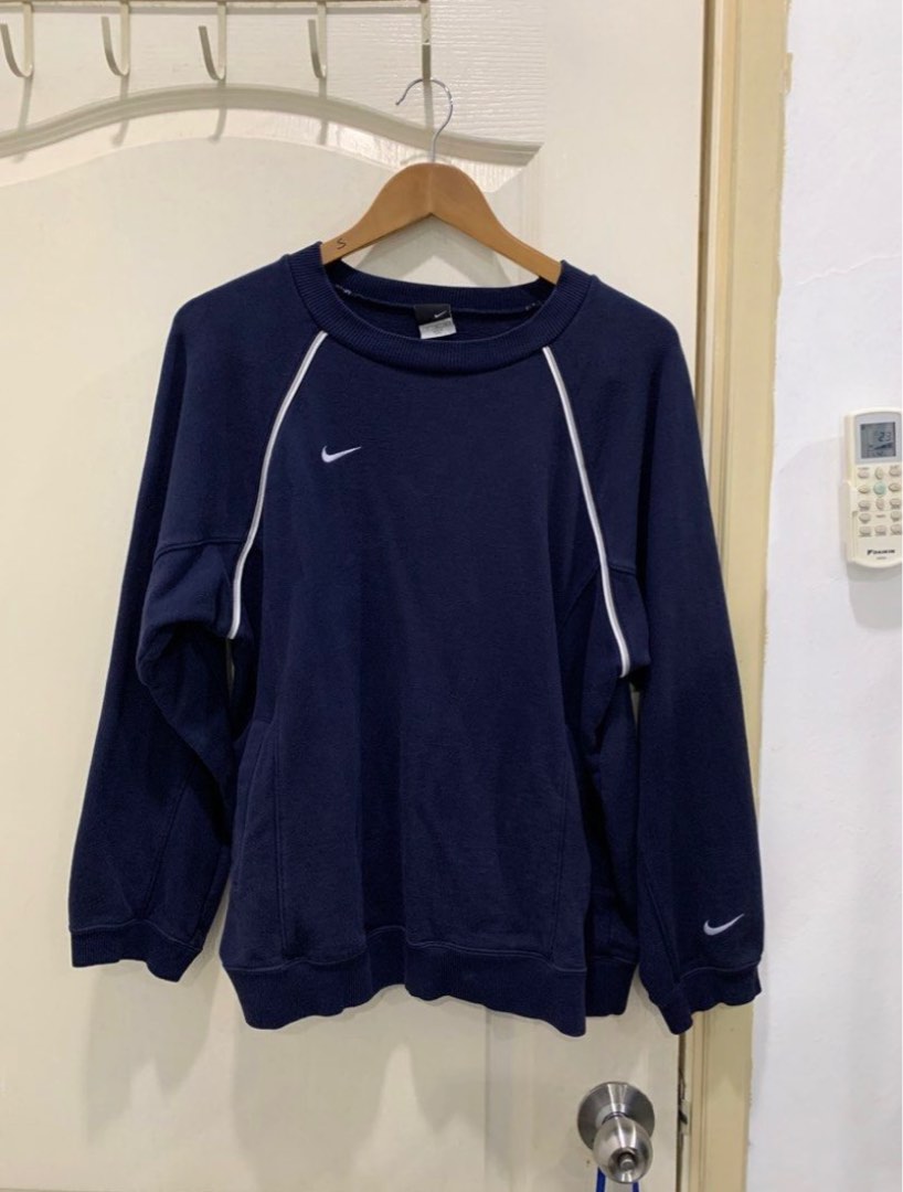 Nike crewneck clearance sweatshirt vintage