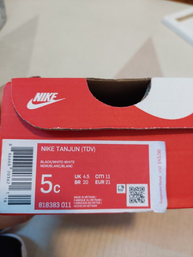 Nike tanjun 5c Babies Kids Babies Kids Fashion on Carousell