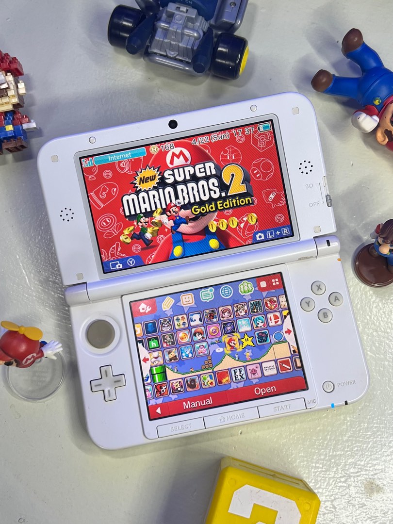 Nintendo 3DS XL Mario White Limited Edition 64GB bundle, Video Gaming