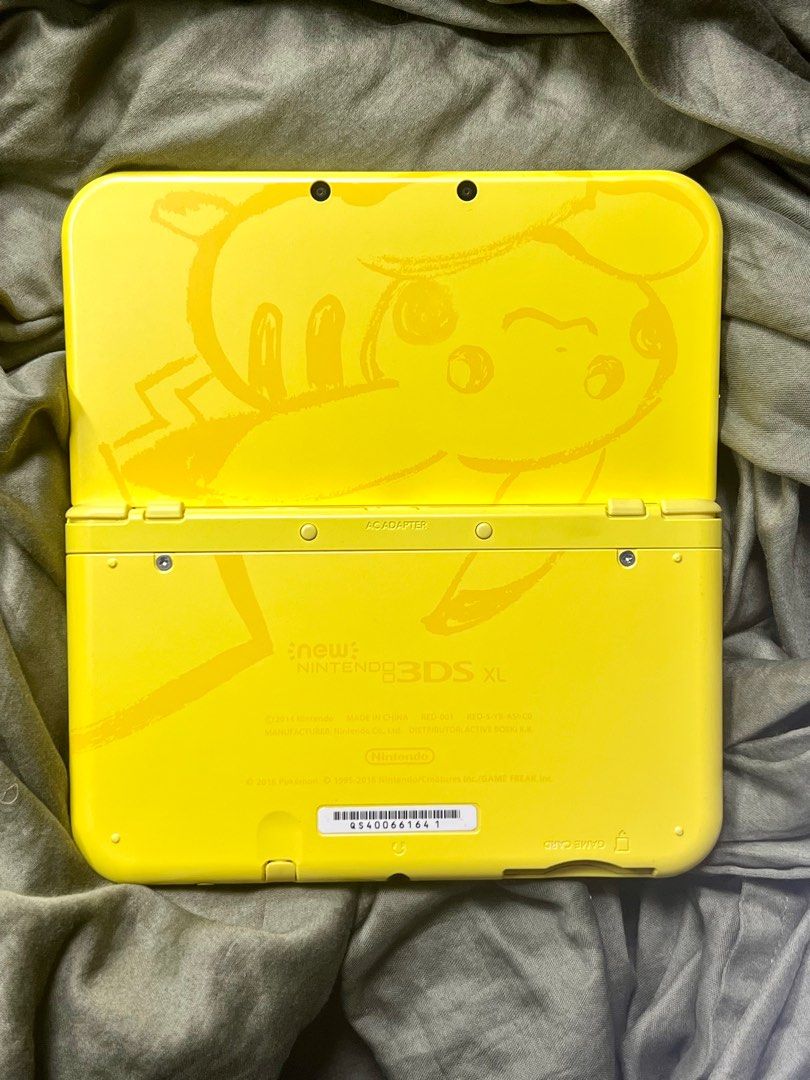 Nintendo New 3DS XL Pikachu Yellow Limited Edition, Video Gaming, Video