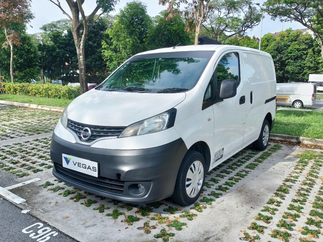 Nissan van rental online