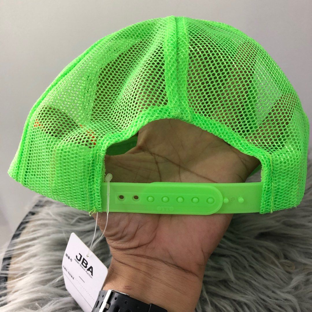 Off White x MCA Chicago Men s Fashion Watches Accessories