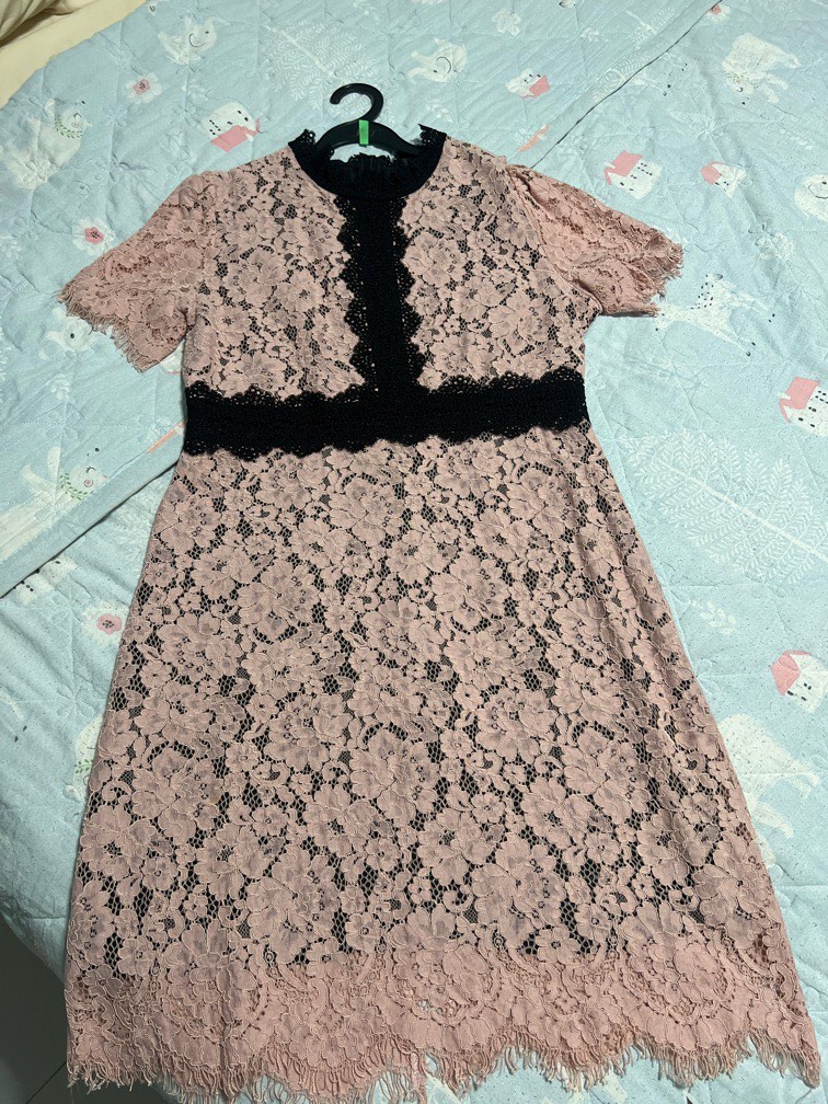 Black lace dress with top pink underlay