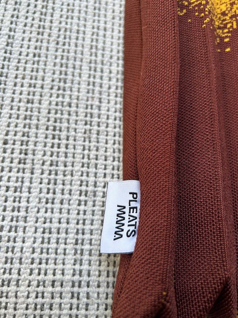 Pleats Mama Korean Brand Pleated Tote Bag, Women's Fashion, Bags