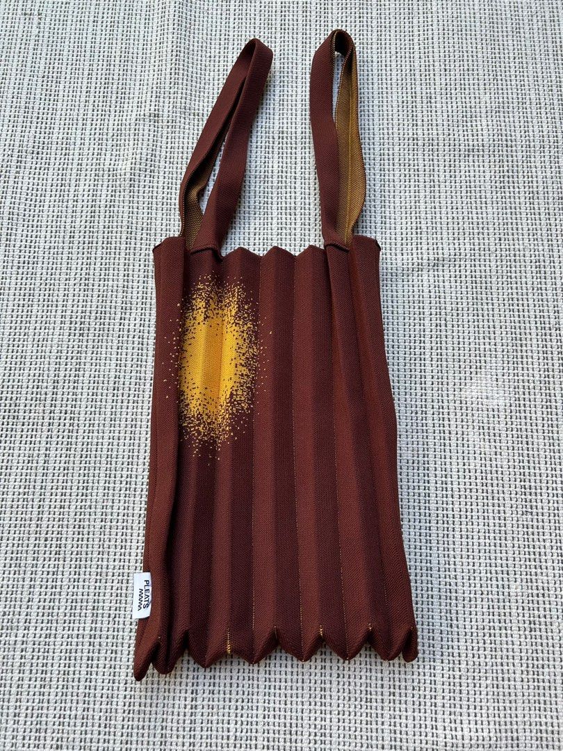 Pleats Mama Korean Brand Pleated Tote Bag, Women's Fashion, Bags
