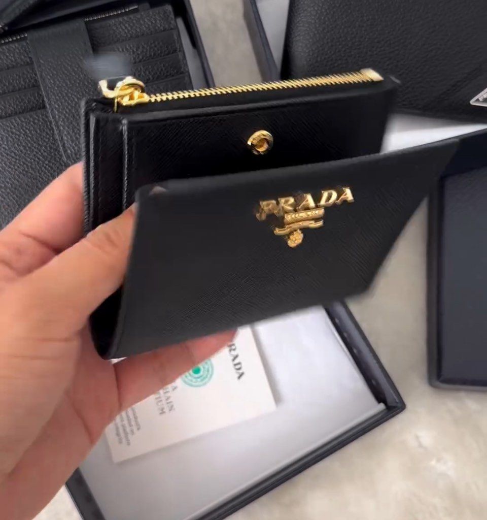 Prada Wallet, Women's Fashion, Bags & Wallets, Wallets & Card holders