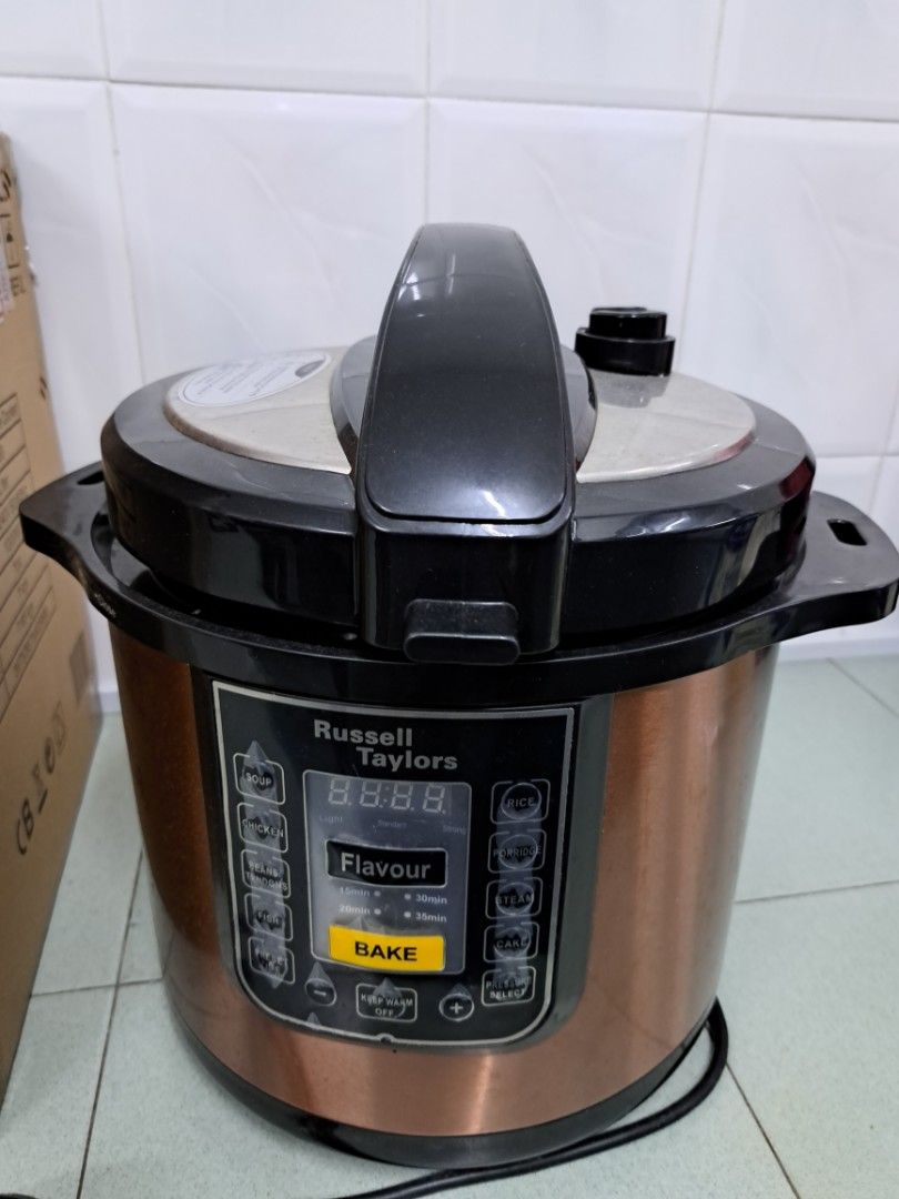 Pressure cooker Russell Taylor 8 liter, TV & Home Appliances, Kitchen