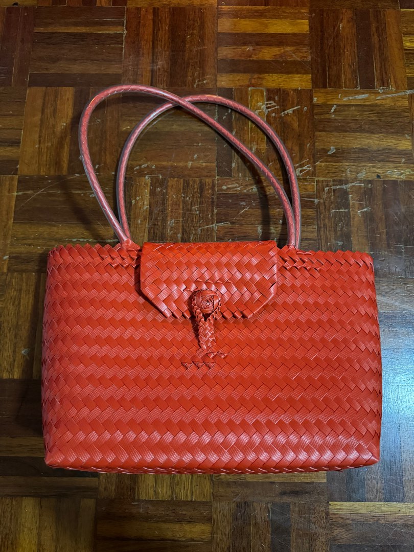Red straw hot sale purse