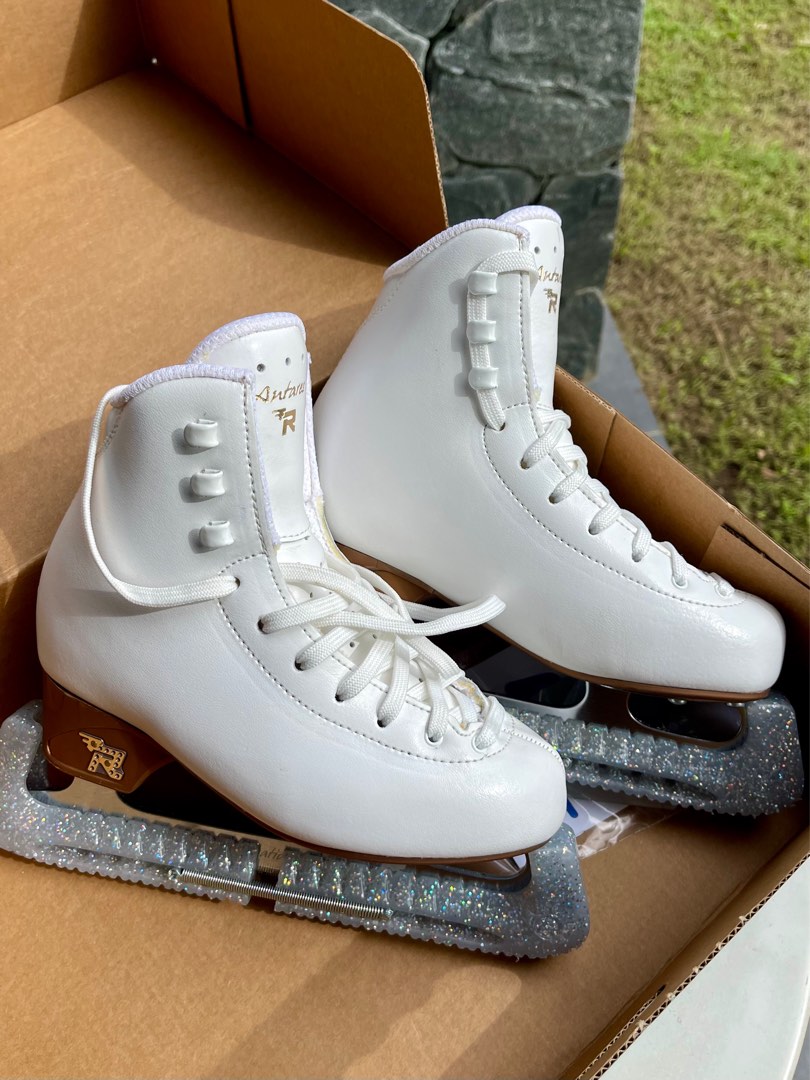 Risport Antares Ice Skating Shoes Size 21, Sports Equipment, Sports