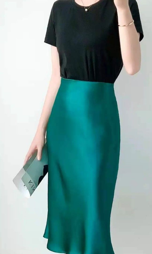 Elastic waist satin online skirt