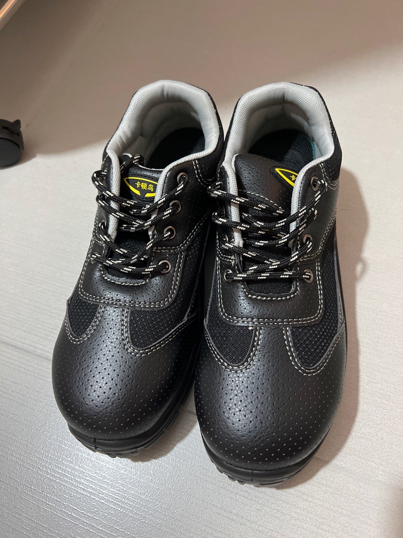 Selling brand new safety shoes. Size EU44 Men s Fashion Footwear