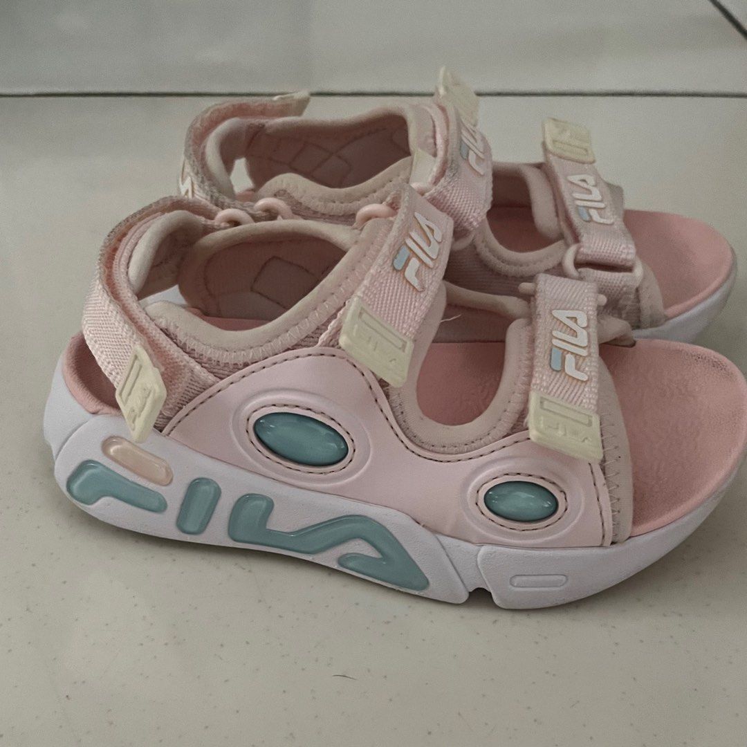 Sepatu Sandal Anak Perempuan FILA Ori insole 15 cm preloved