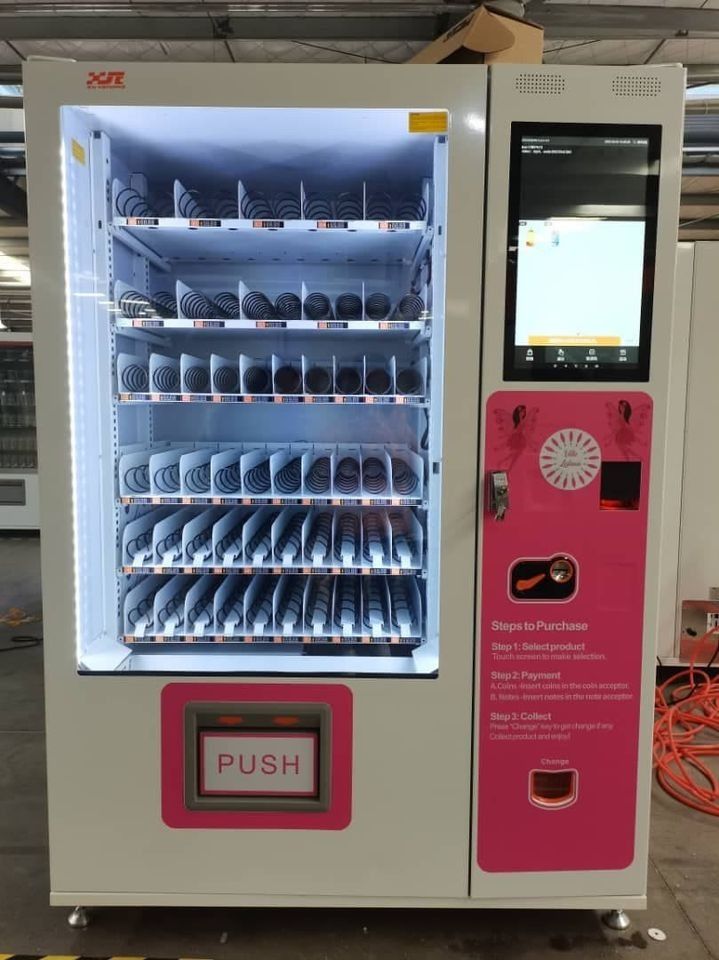 Snacks and Drinks Cooling Vending Machine For Sale (Category: Refrigerators and Freezers) located in Caloocan City. Submitted by ultimateni42771 (Listing ID 1278204727, Image 2). Description: Snacks and Drinks Cooling Vending Machine For Sale ₱405,000.00 1)Color:White 2)Dimension:1920x1375x855mm Weight:360KGS 3. With refrigerating unit 4. Capacity:300-500 piece,6 spiral layers .10-wide 5. GPRS wireless management 6. Free to use Cloudy system for 
