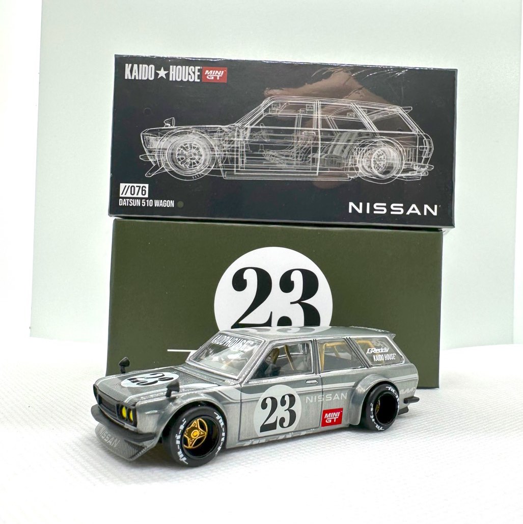 SOLD] Kaido House x Mini GT Datsun 510 Wagon Chase, Hobbies