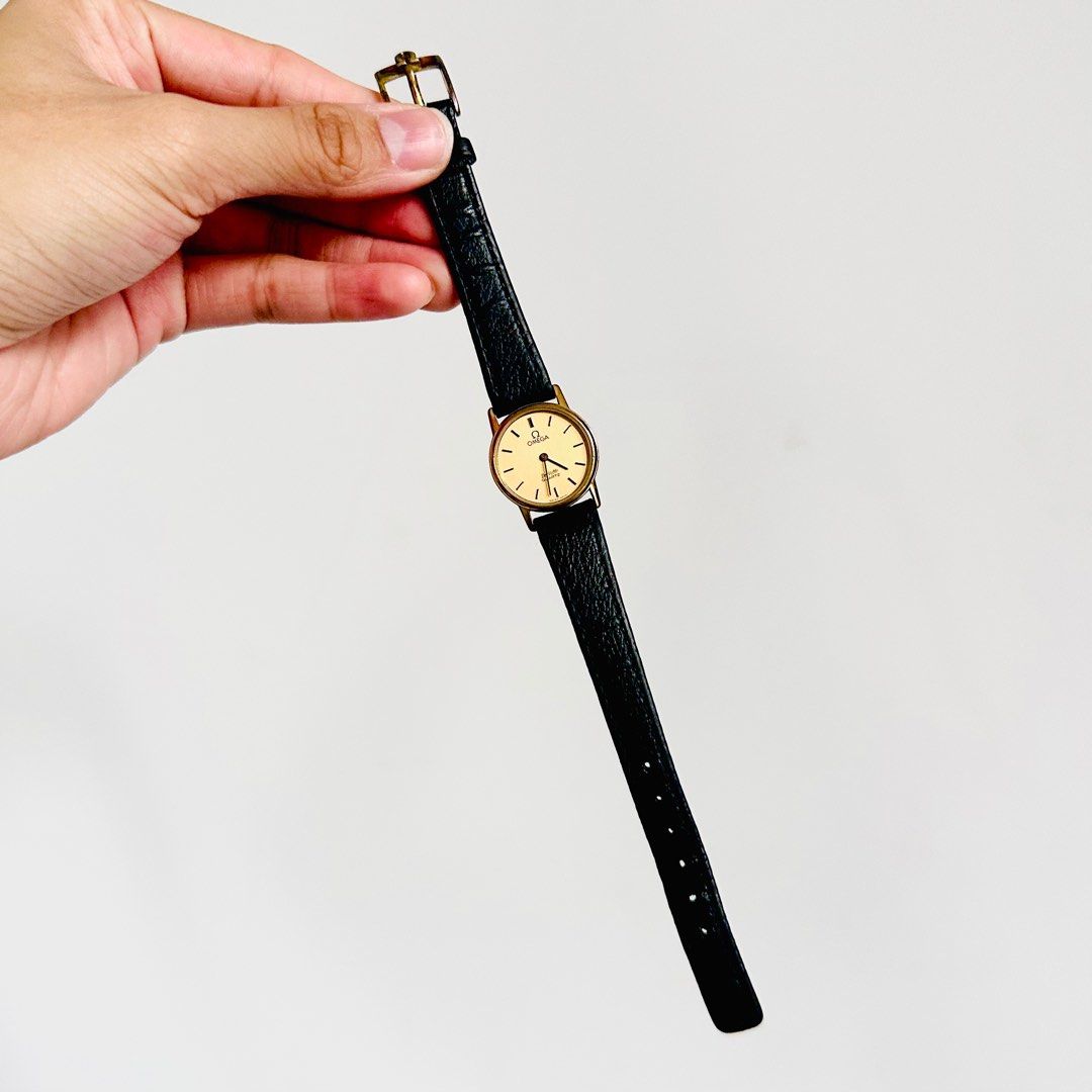 Gold watch black leather band 2025
