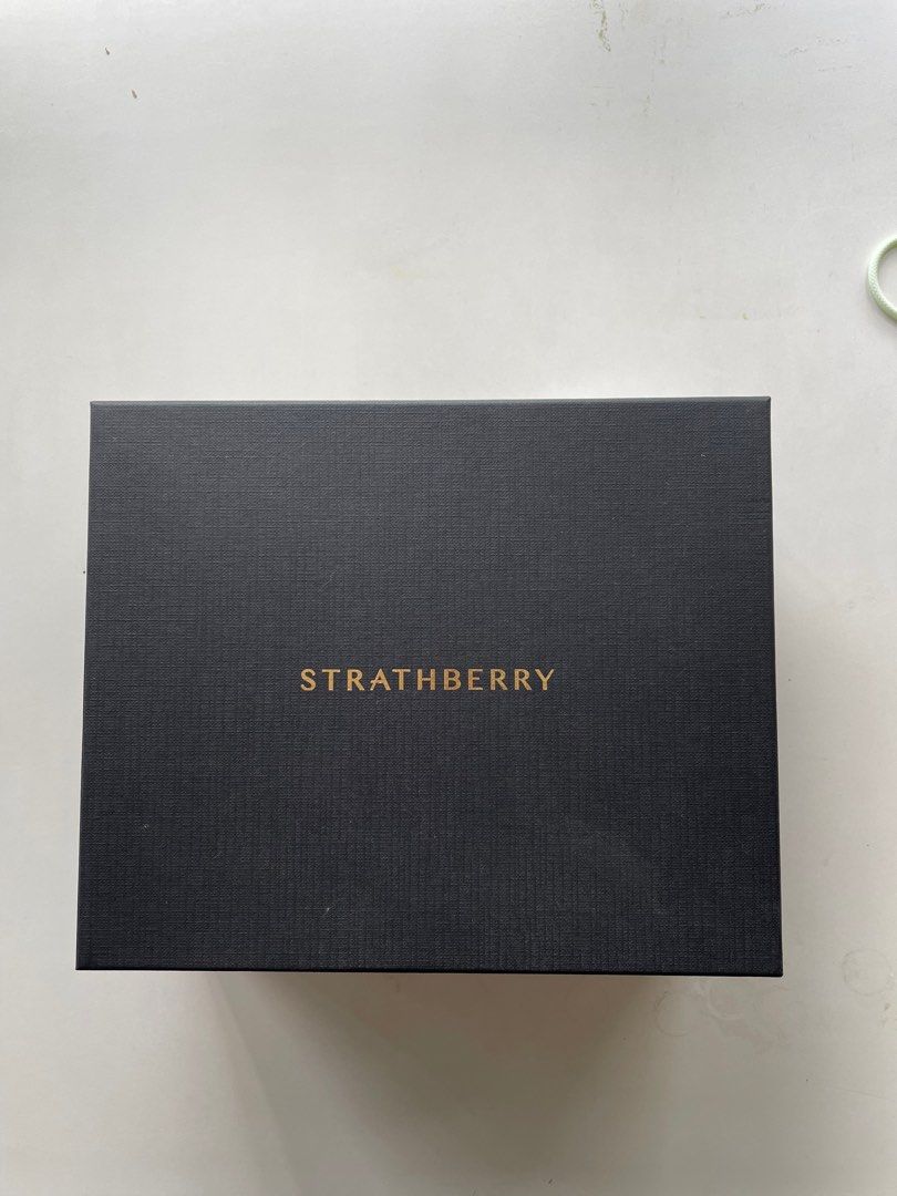 Strathberry East/West Mini in Black (Category: Luxury Bags & Wallets) located in Cebu City. Submitted by paimon6131 (Listing ID 1278134200, Image 1). Description: ❗️AUTHENTIC STRATHBERRY❗️ - Used twice - No issues - Bought it in their official website MOP: Bank transfer, GCash Payment before shipping *Buyer handles shipping fee Location: Cebu, can ship nationwide via LBC .
