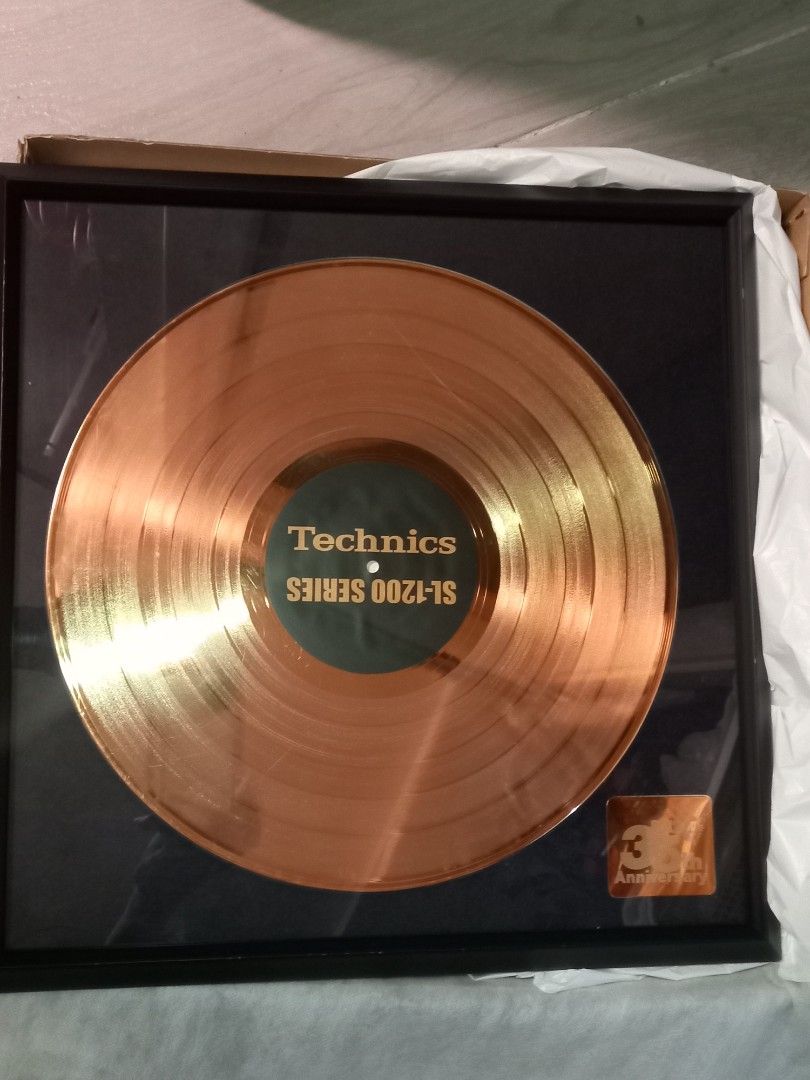 Technics Sl-1200 35週年紀念版