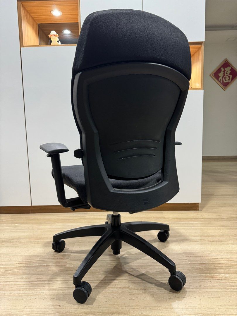Teknion clearance savera chair