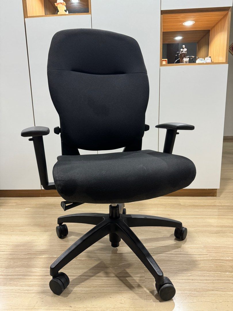 Teknion shop savera chair