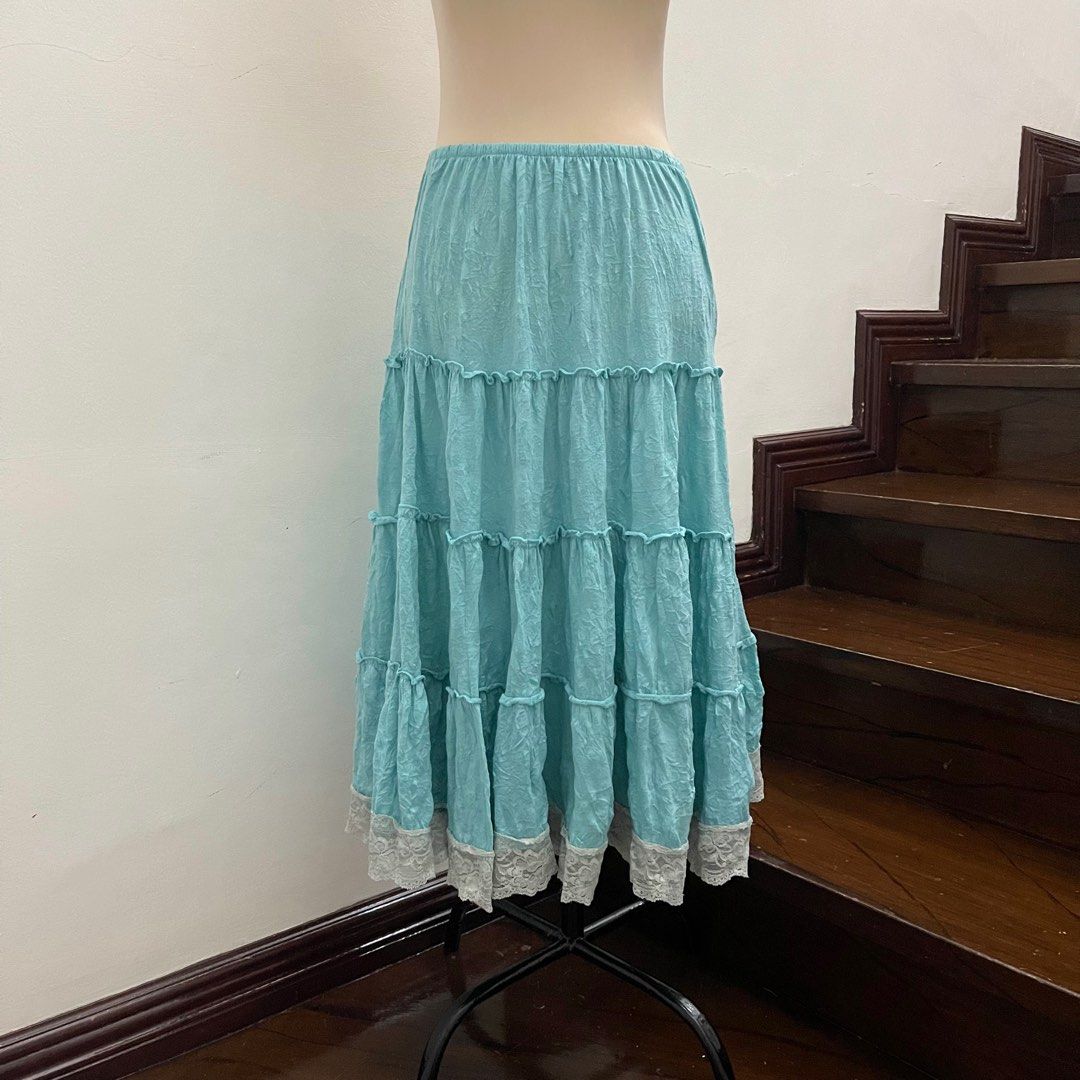 Blue layer mesh skirt women, Women's Fashion, Bottoms, Skirts on Carousell