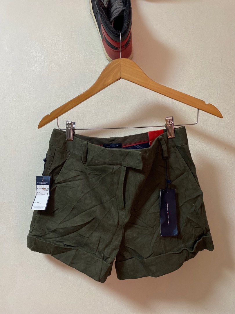 Tommy Hilfiger, Women's Fashion, Bottoms, Shorts on Carousell