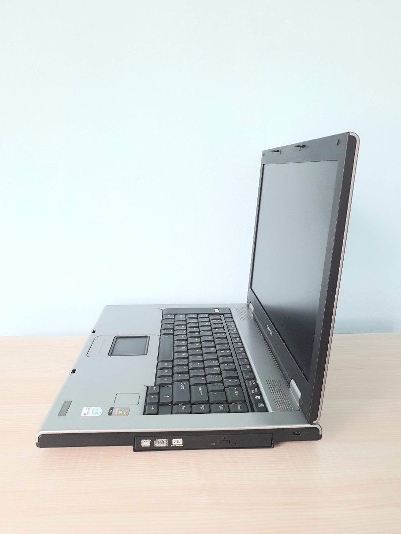 Power4Laptops Netzteil Für Toshiba Satellite Pro A120-10B – 15V, 4A, 6,3x3,0 Mm Stecker