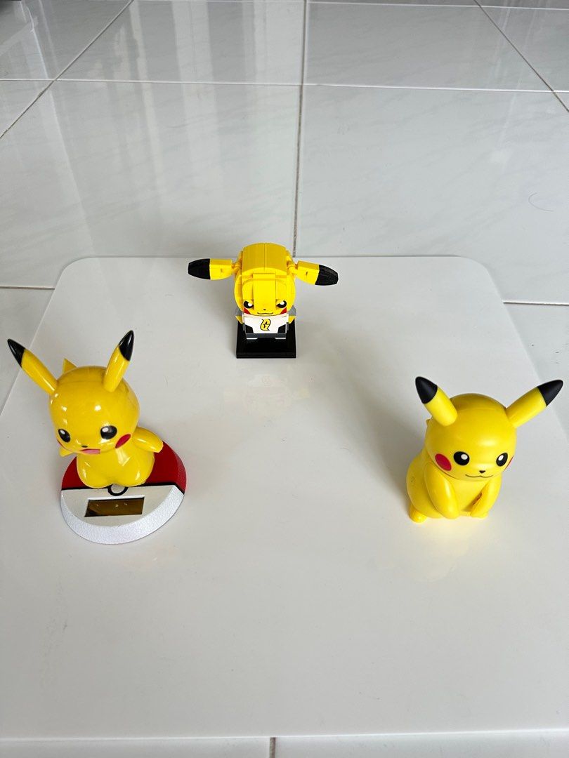 Pokemon store dancing figures