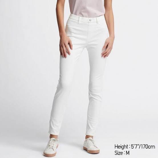 UNIQLO Ultra Stretch White Skinny Jeans/Jeggings - Depop
