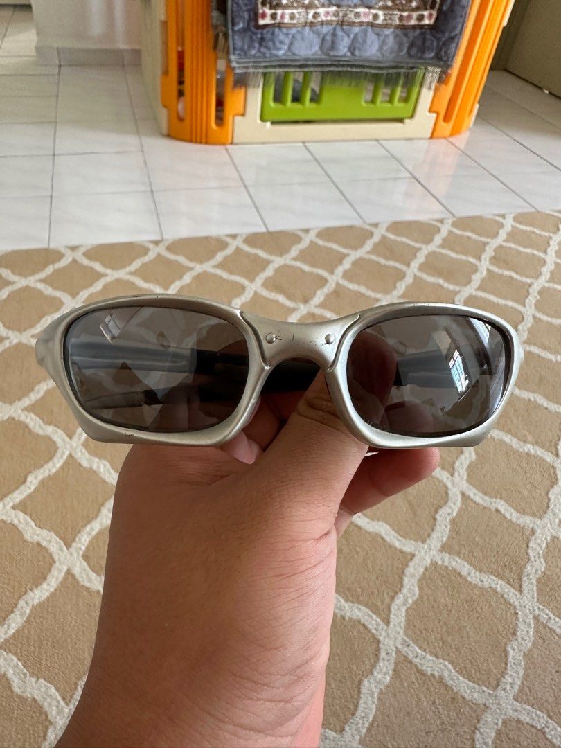 Bootleg shop oakley sunglasses
