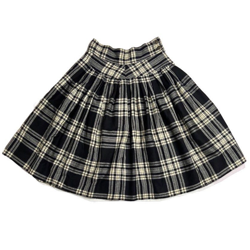 Black and white 80s pleated deals skirt