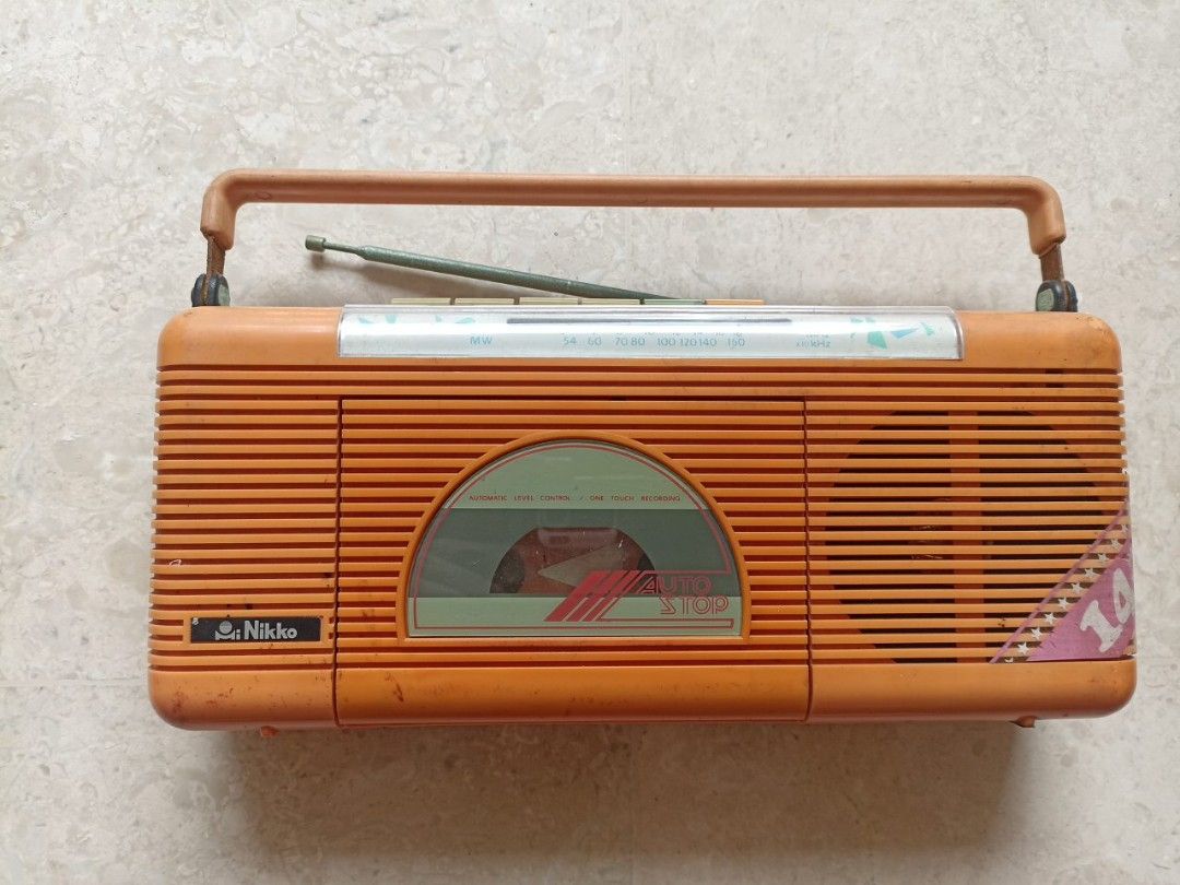 Vintage Nikko Pink Radio  (need to service)63848165690753110