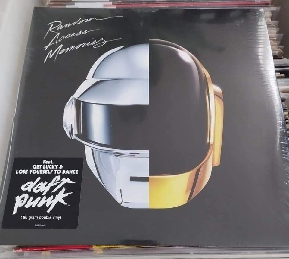 VINYL RECORD (Category: Vinyls) located in Valenzuela. Submitted by musiqueviberecords (Listing ID 1278156566, Image 1). Description: Sale!!💁❤️ Daft Punk Sealed Brand new German Pressing P 4,200 Sale 4k Black Pink Sealed Brand New UK Pressed P 3,500 Sale 3200 👉 LBC (☑️) / lalamove For orders and inquiries and further details 📲 KEEP SPINNING 📀📀📀 STAY SAFE ❤️😷 Thank you..