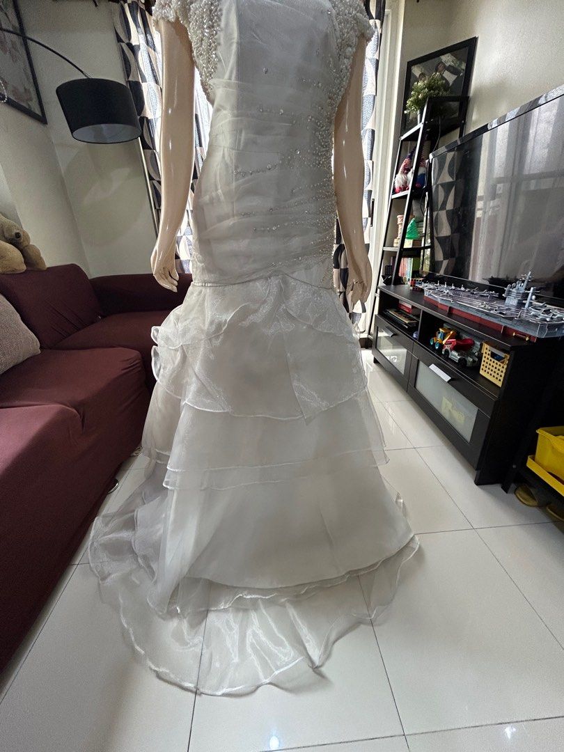Wedding Gown - Mermaid cut (Category: Evening dresses & gowns) located in Manila. Submitted by laralax (Listing ID 1278113036, Image 3). Description: Used only once Can fit small to medium Custom-made.