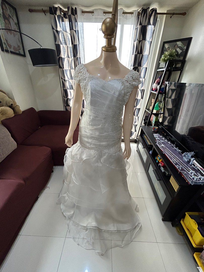 Wedding Gown - Mermaid cut (Category: Evening dresses & gowns) located in Manila. Submitted by laralax (Listing ID 1278113036, Image 1). Description: Used only once Can fit small to medium Custom-made.