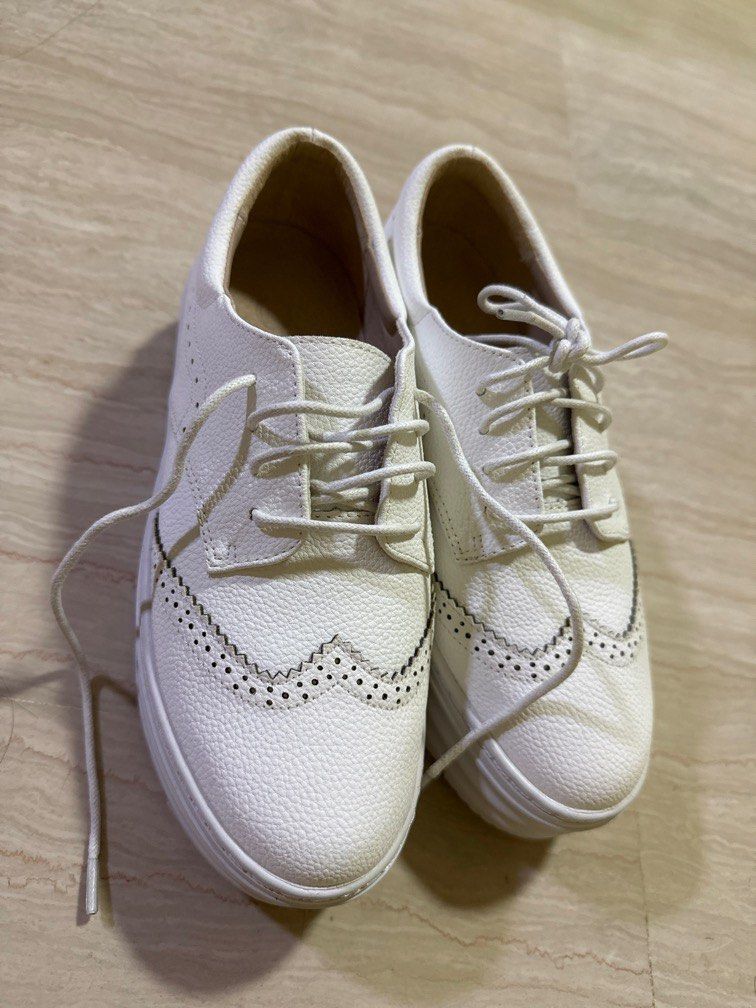 White women's leather sneakers outlet