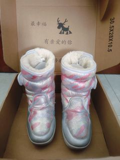(Category: ) located in . Submitted by qualitybabynshopsaver (Listing ID 1278244295, Image 1). Description: .