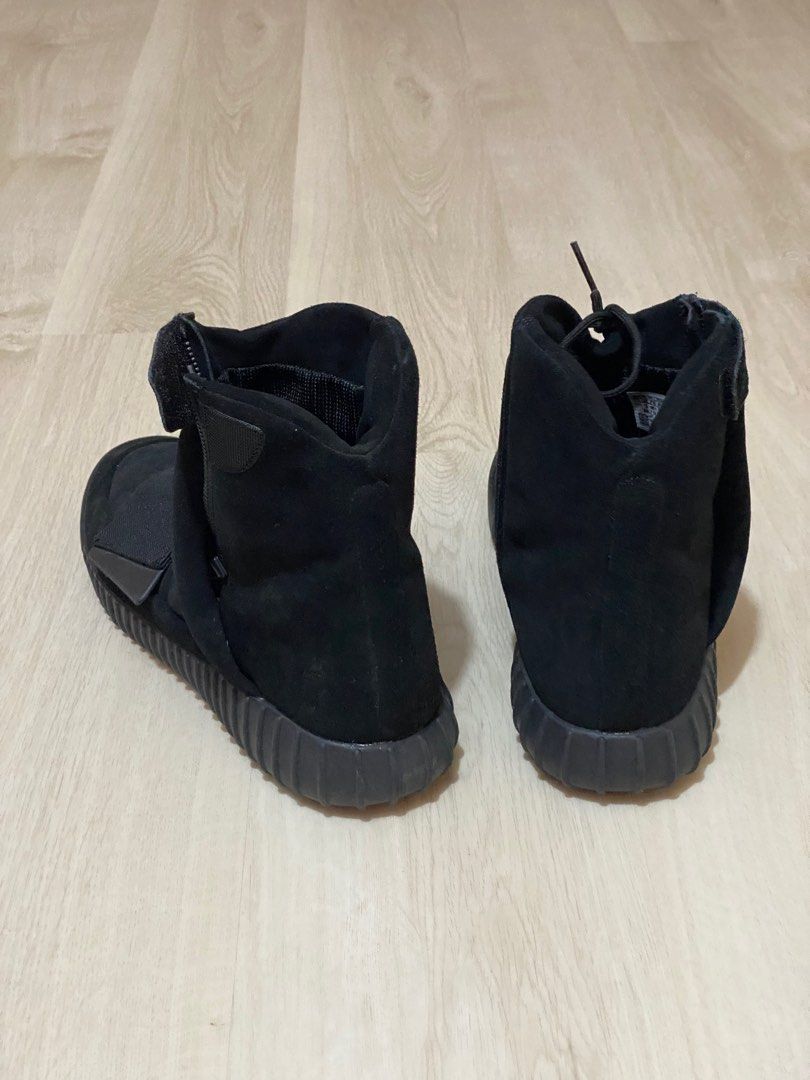 Yeezy 750 Triple Black PKGOD