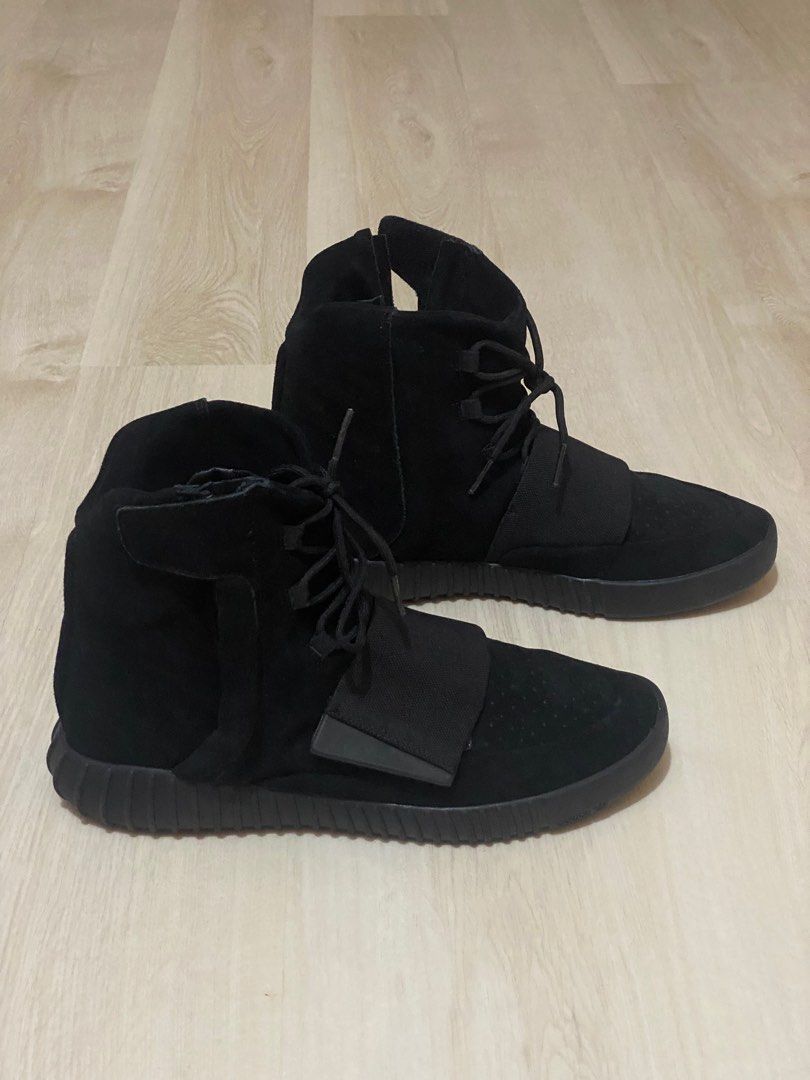 Yeezy 750 Triple Black PKGOD