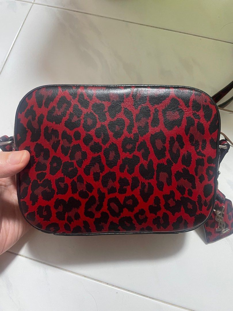 Red on sale leopard purse