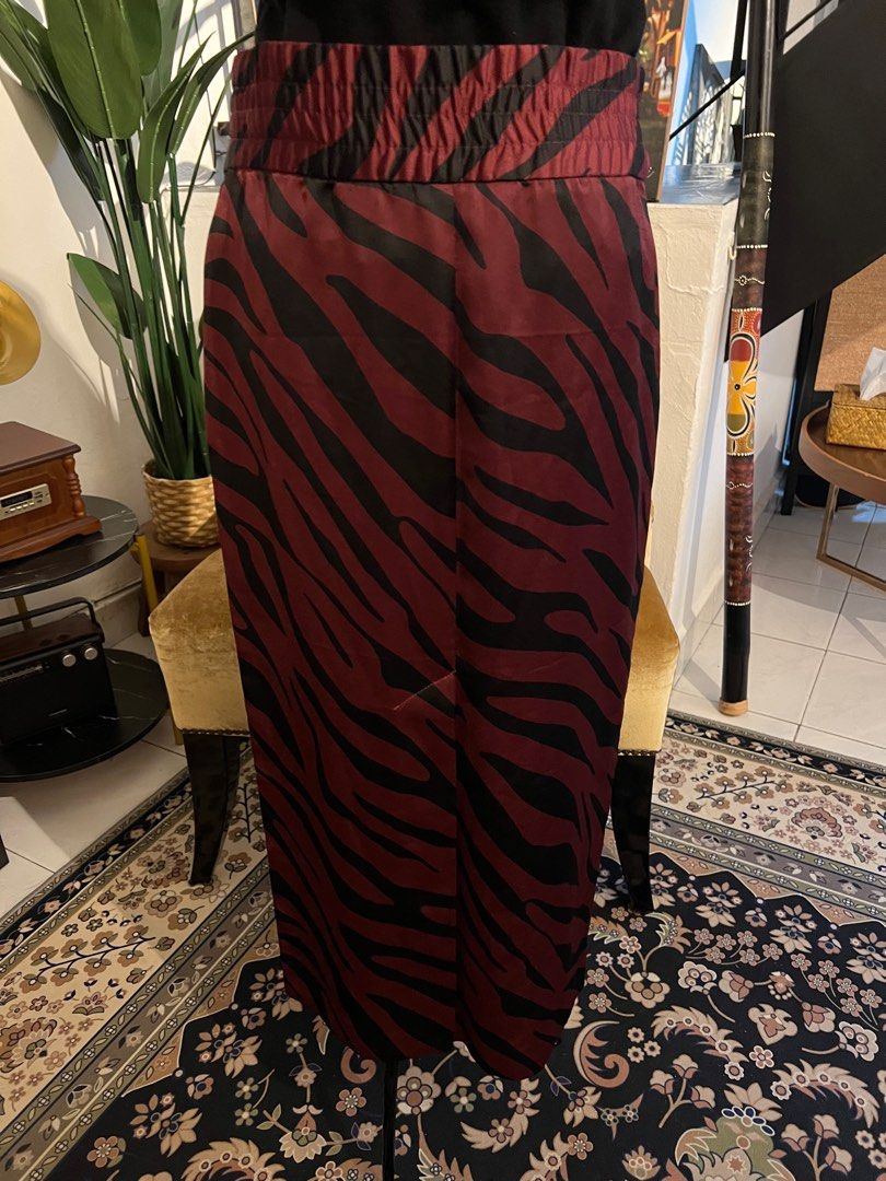 Burgundy skirt zara online