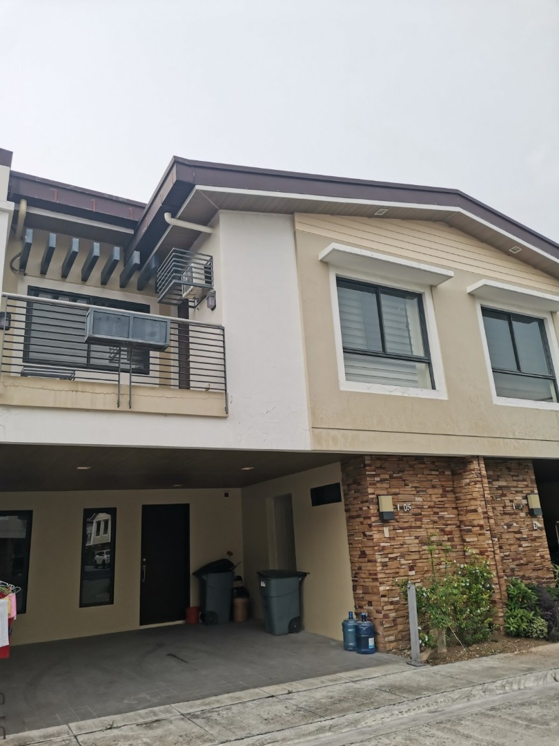 3 Bedroom Townhouse For Rent in Woodsville Residences, Merville
