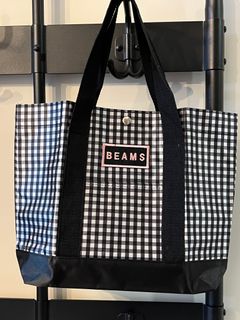 （4527）全新日本雜誌袋BEAMS黑色格仔啪啪鈕扣多用途袋tote bag,可上膊, 質地跣水,配襯粉紅色字logo, 可愛, 簡單,實用,約高25x 濶 33x 深10cm,清貨價$10964194533656194110