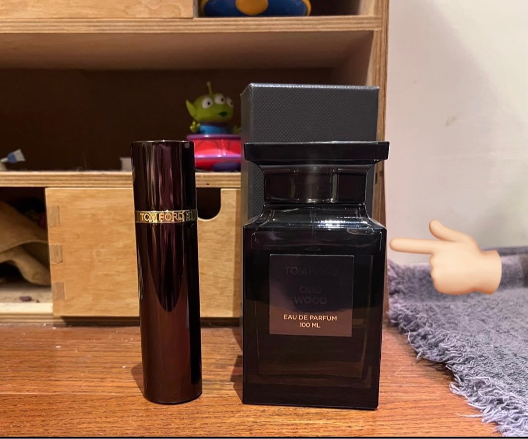 美品　TOM FORD OUD WOOD 30ML 香水 ウードウッド : Tom Ford 「Oud Wood」淡香水3.4,黑色: 美容與個人護理