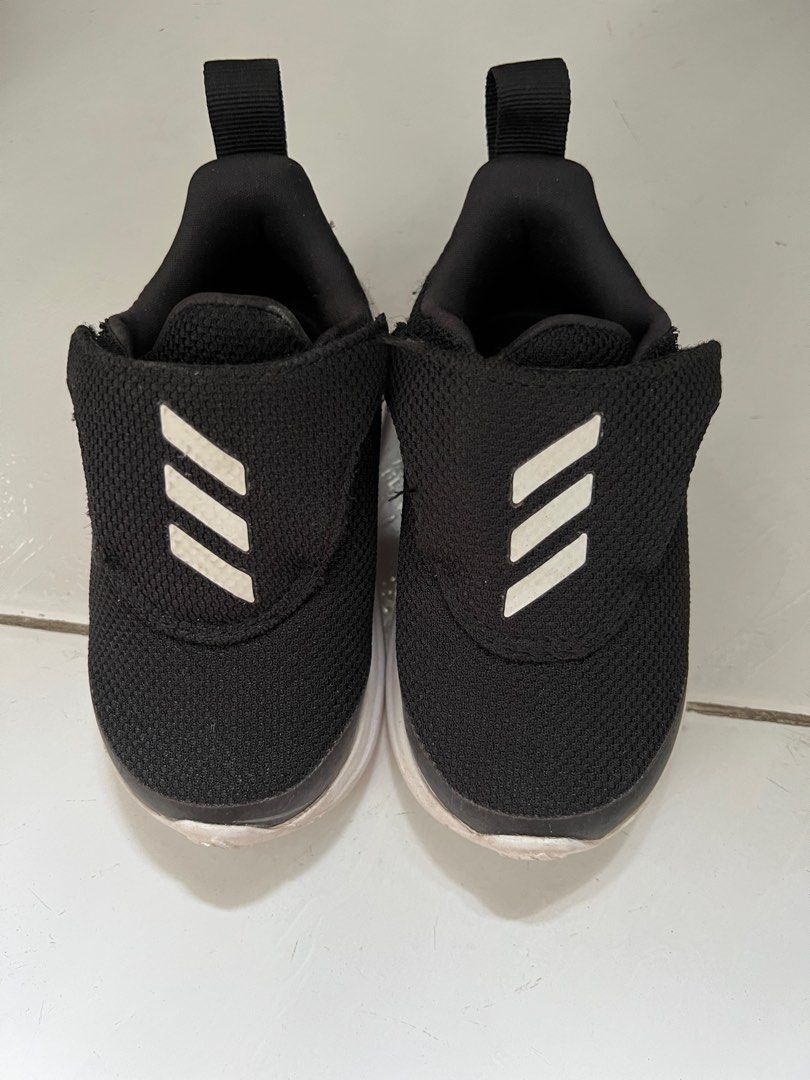 Childrens adidas discount trainers size 1